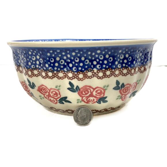 Parade of Roses hand painted and crafted Polish Pottery scalloped sided bowl - Picture 1 of 7